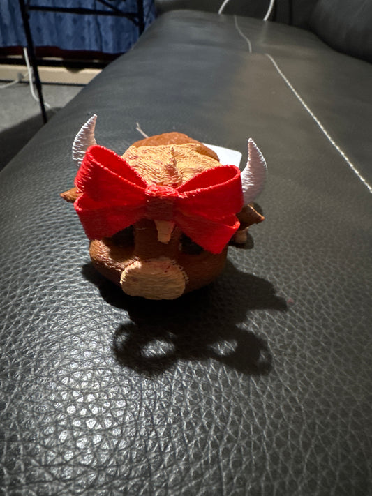 3D Printed highland cow with Bow