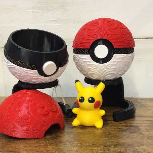 3D printed Pokémon Ball with Peekachew