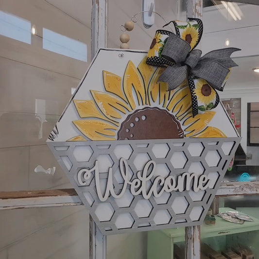Door Hanger: Sunflower Welcome Sign