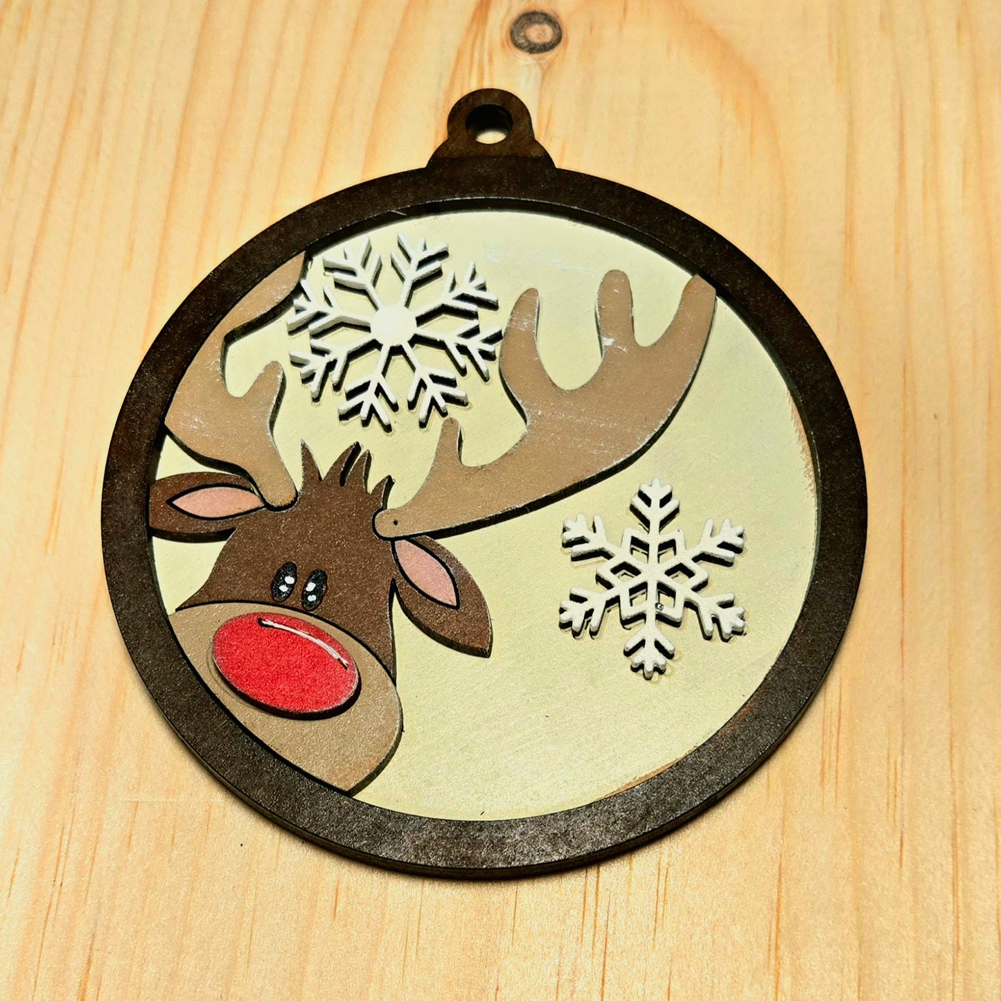 DIY Ornament Bar – Paint Your Own Christmas Ornaments